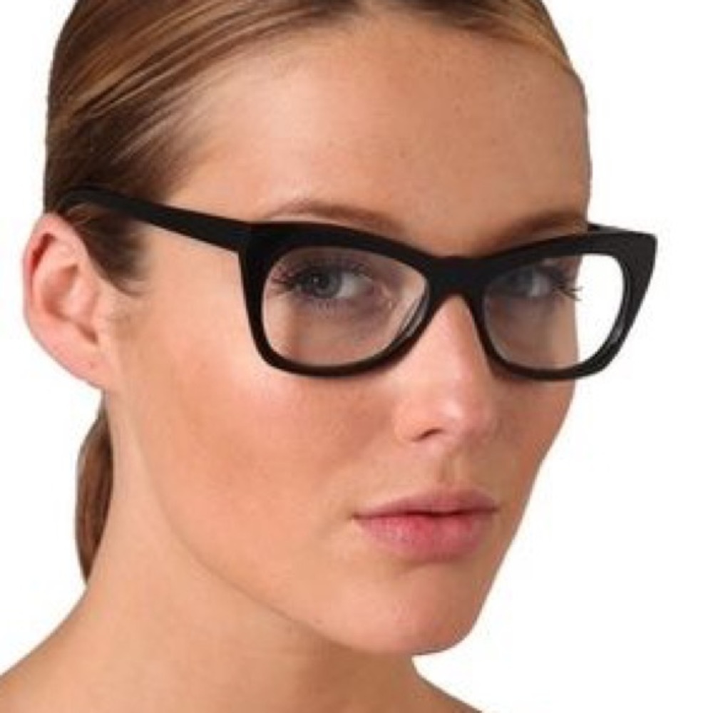 Elizabeth and James centinela glasses